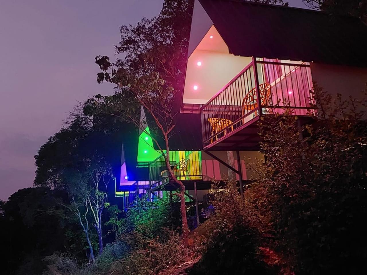 Rock Campers Hotel And Resort Chillithodu Exterior photo